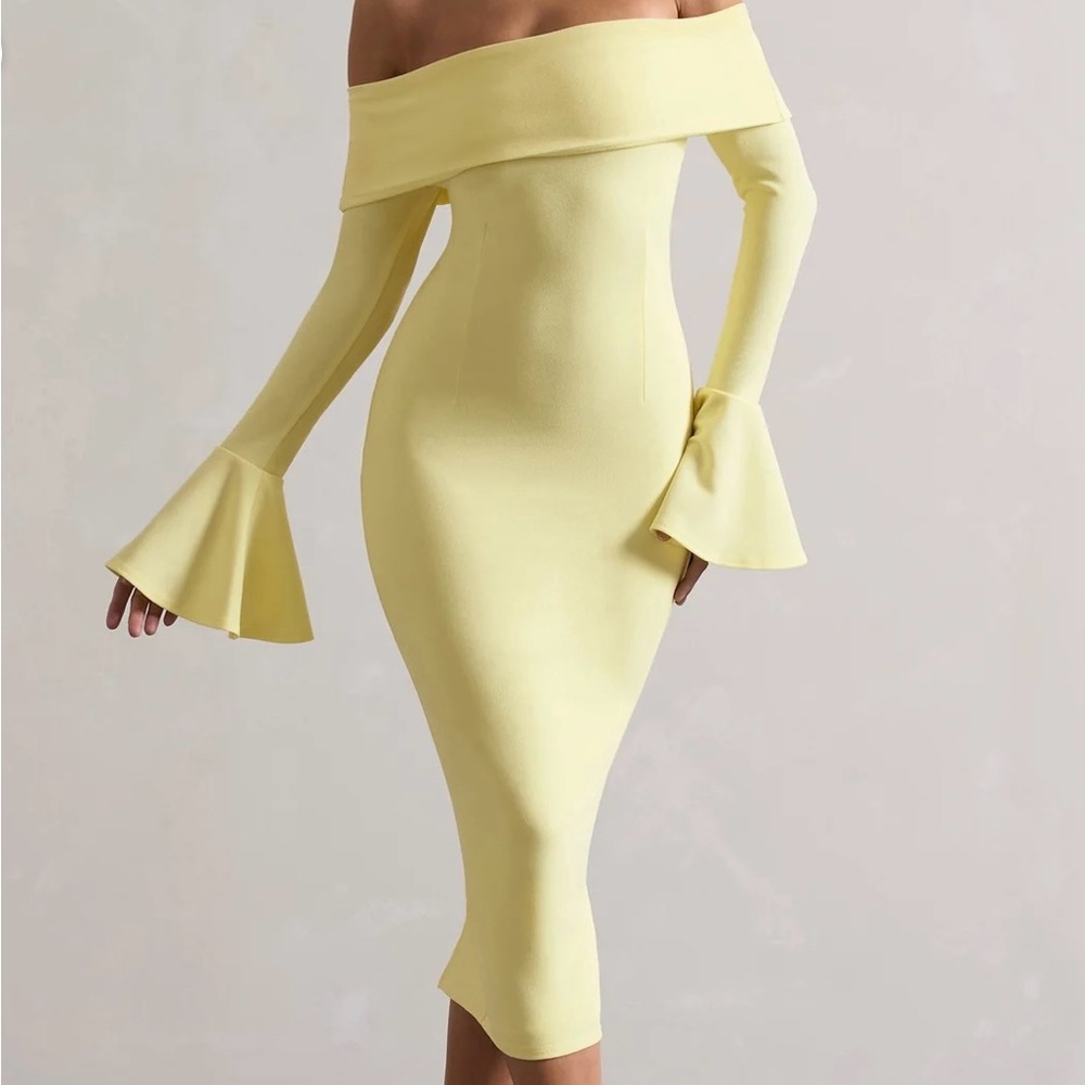 Chic Off-Shoulder flared sleeve midi dress